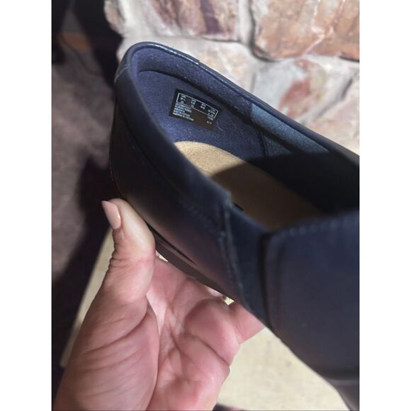 Clarks Collection Navy Leather Ruched Comfort Slip-On Loafers Sz 12M - Picture 10 of 10